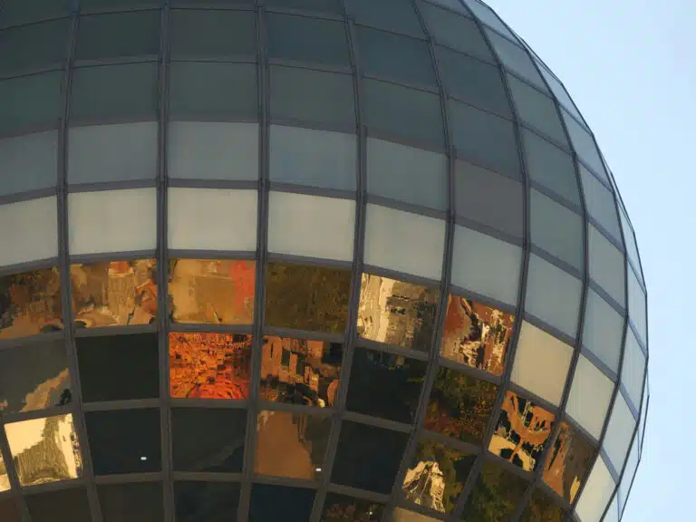 sunsphere in knoxville near local businesses