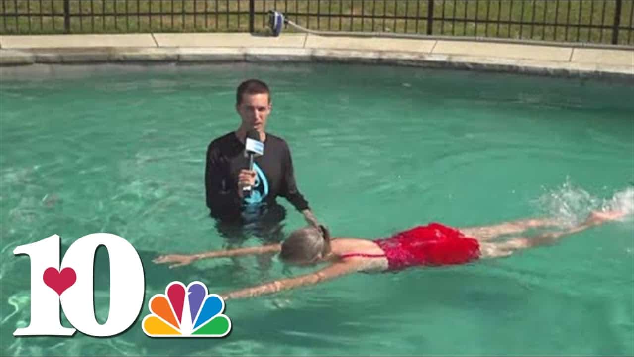 All Knox Swim teaches Katie Inman how to swim